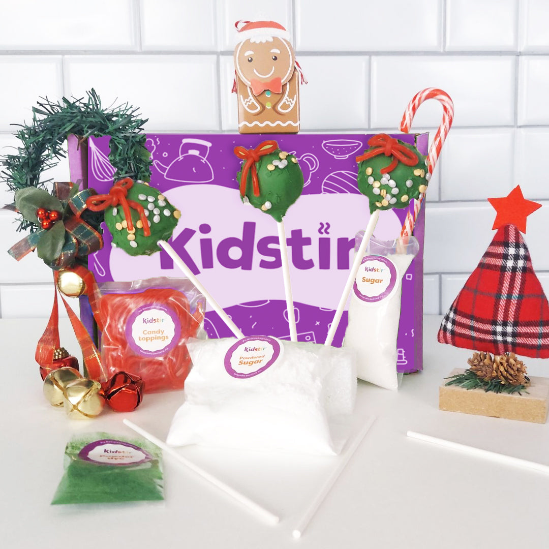 Chocolate Merry Christmas Wreath Cake Pops